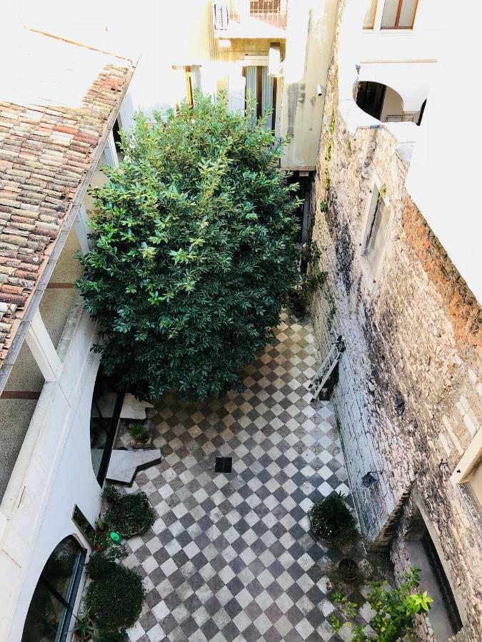 Al Belenzani Appartamento Trente Extérieur photo